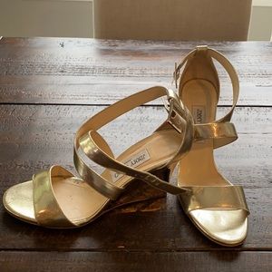 Jimmy choo 39.5 gold wedge